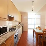 C24 - Sandy Way 3 Bed Apartment In Lagos