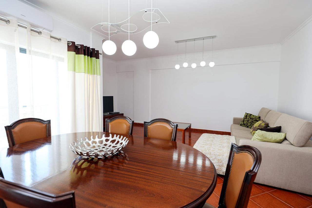 C24 - Sandy Way 3 Bed In Apartment