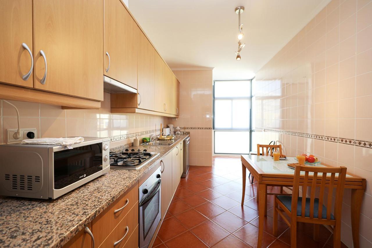 C24 - Sandy Way 3 Bed In Apartment